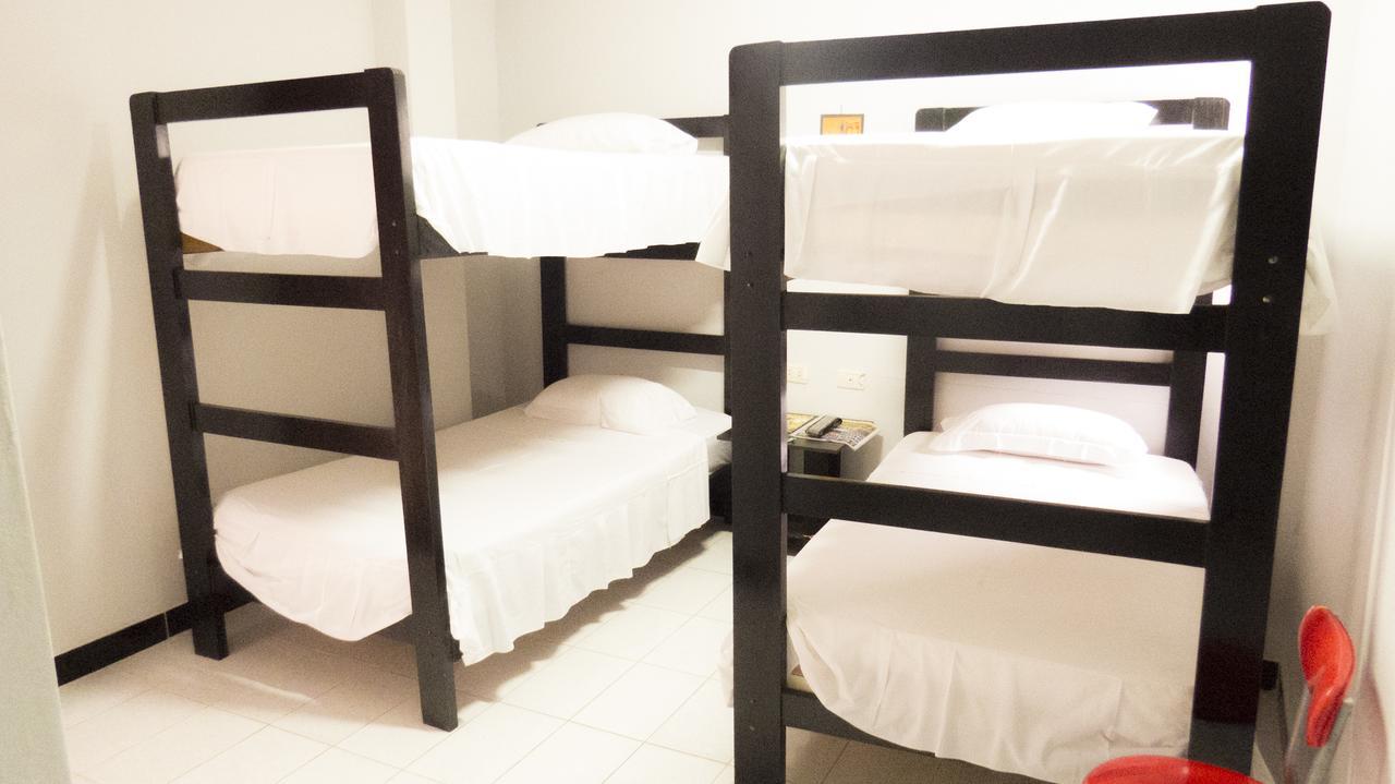 Jer'S Hostal 通贝斯 外观 照片