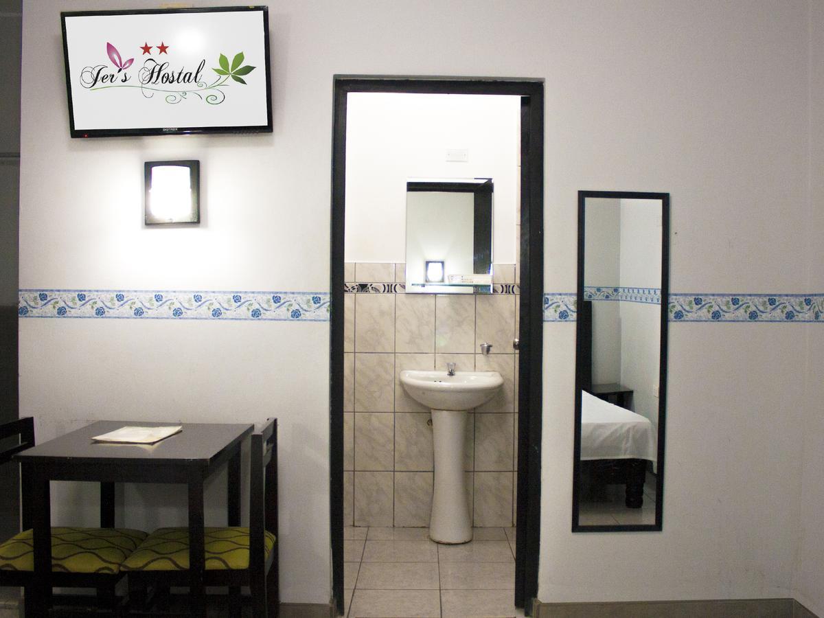 Jer'S Hostal 通贝斯 外观 照片