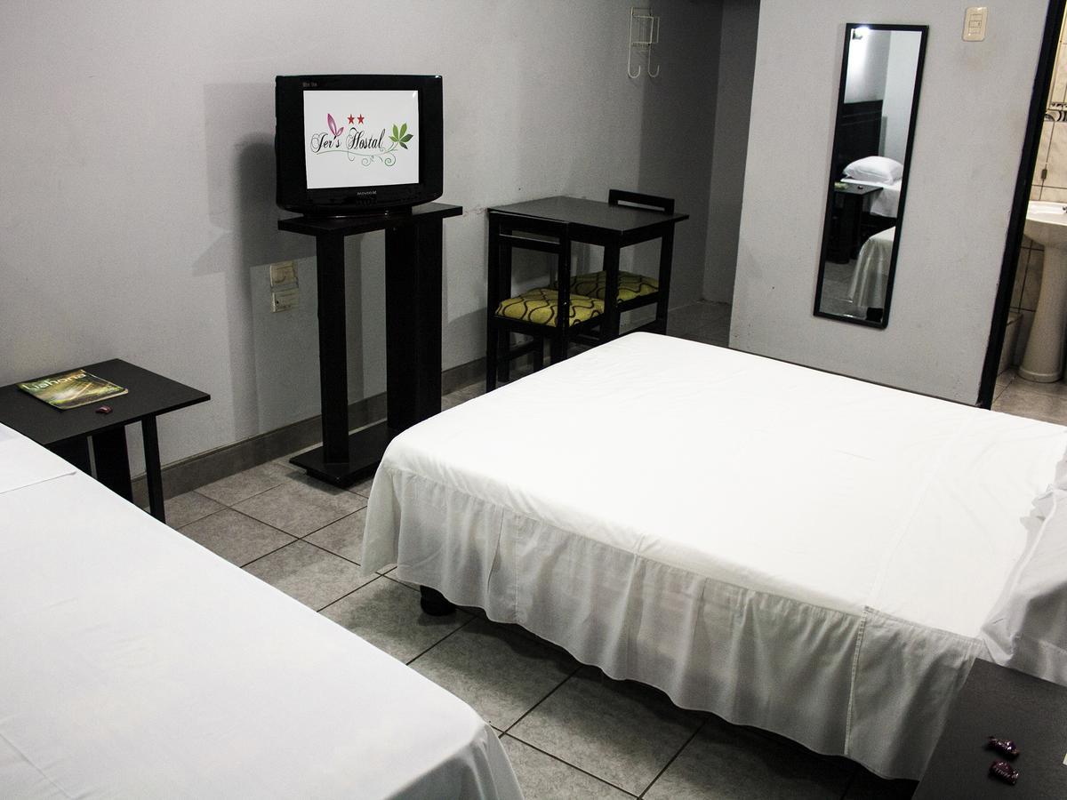 Jer'S Hostal 通贝斯 外观 照片