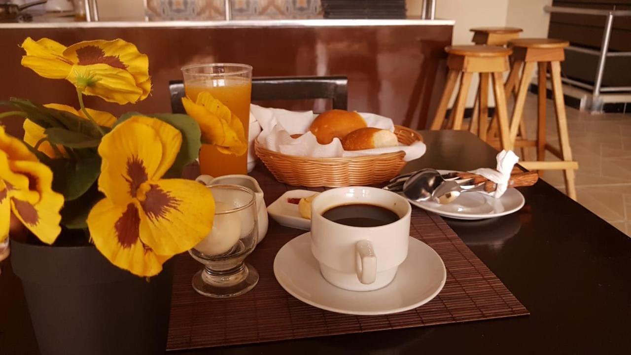Jer'S Hostal 通贝斯 外观 照片